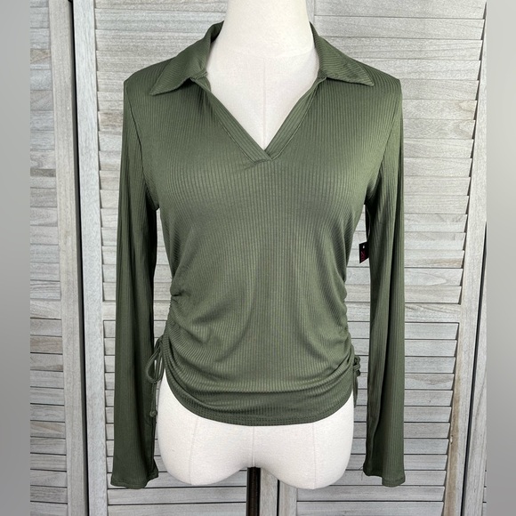 No Boundaries Tops - NO BOUNDARIES Stretchy Collared V Neck Long Sleeve Top w Side Ruching Olive-M
